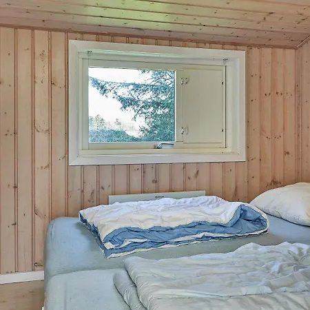 12 Person In Aakirkeby Vester Sømarken