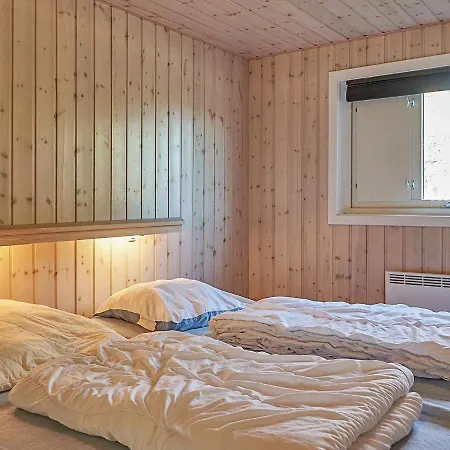 Nyaraló 12 Person In Aakirkeby Vester Sømarken
